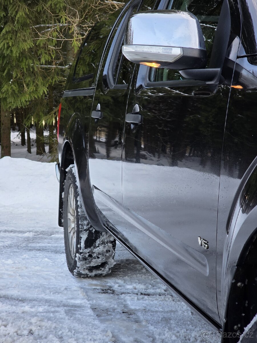 Nissan Navara 3.0D - 3