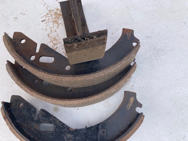 Škoda 105-120-brzdové obložení 8ks - 3