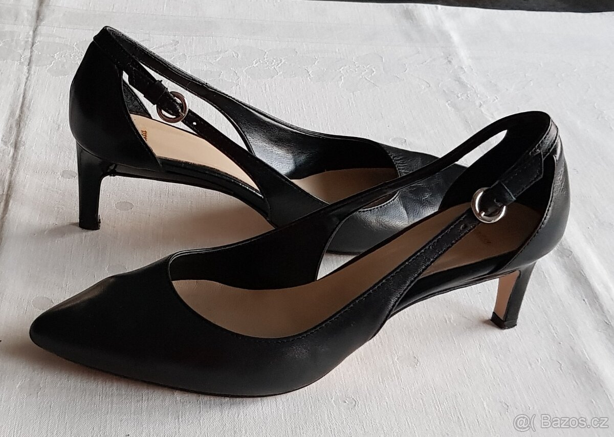 Dámské černé lodičky – značka Baťa - 3