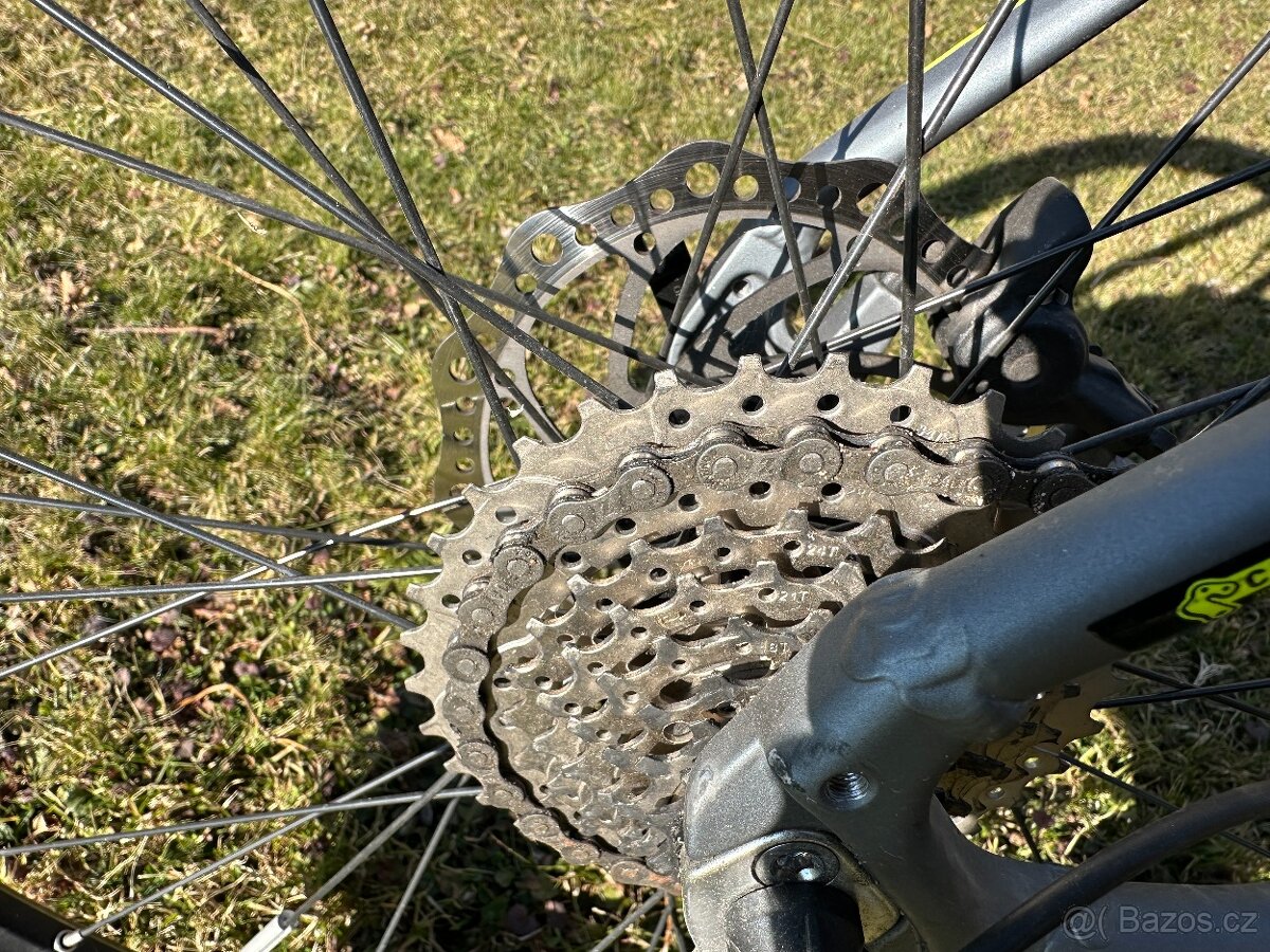 Téměř nové dámské elektrokolo - ideální dárek na vánoce - 3