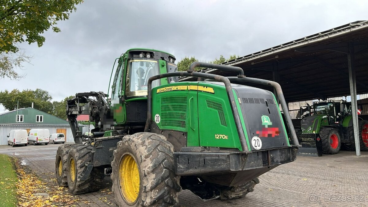 Harvestor JOHN DEERE 1270E - 3