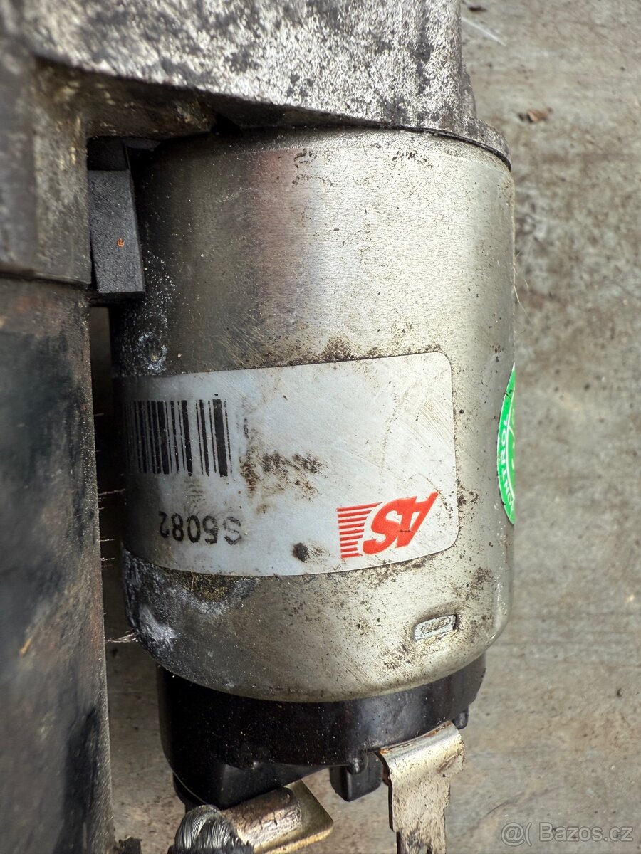 Startér Subaru 3.0 H6, zánovní - 3