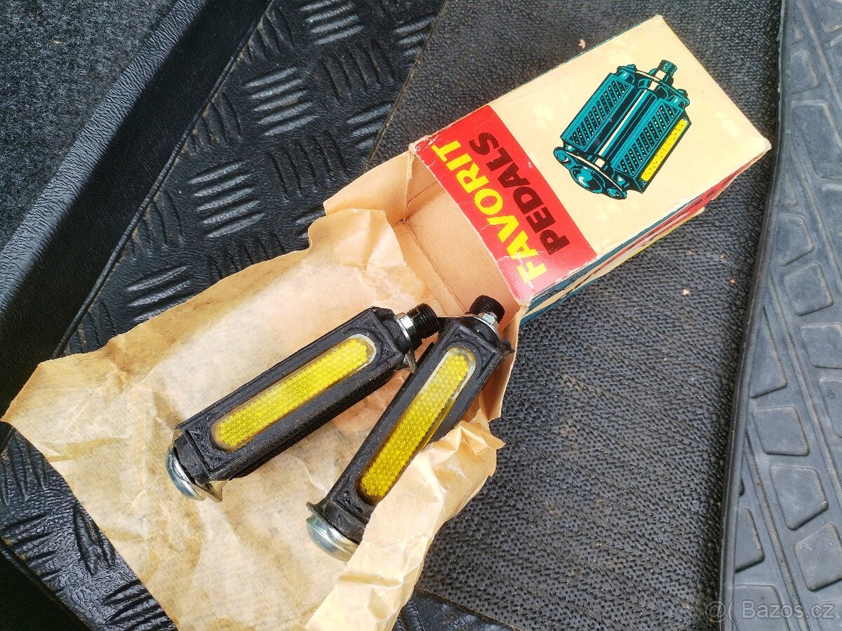 Pedály, originál nepoužité, uloženka - 3