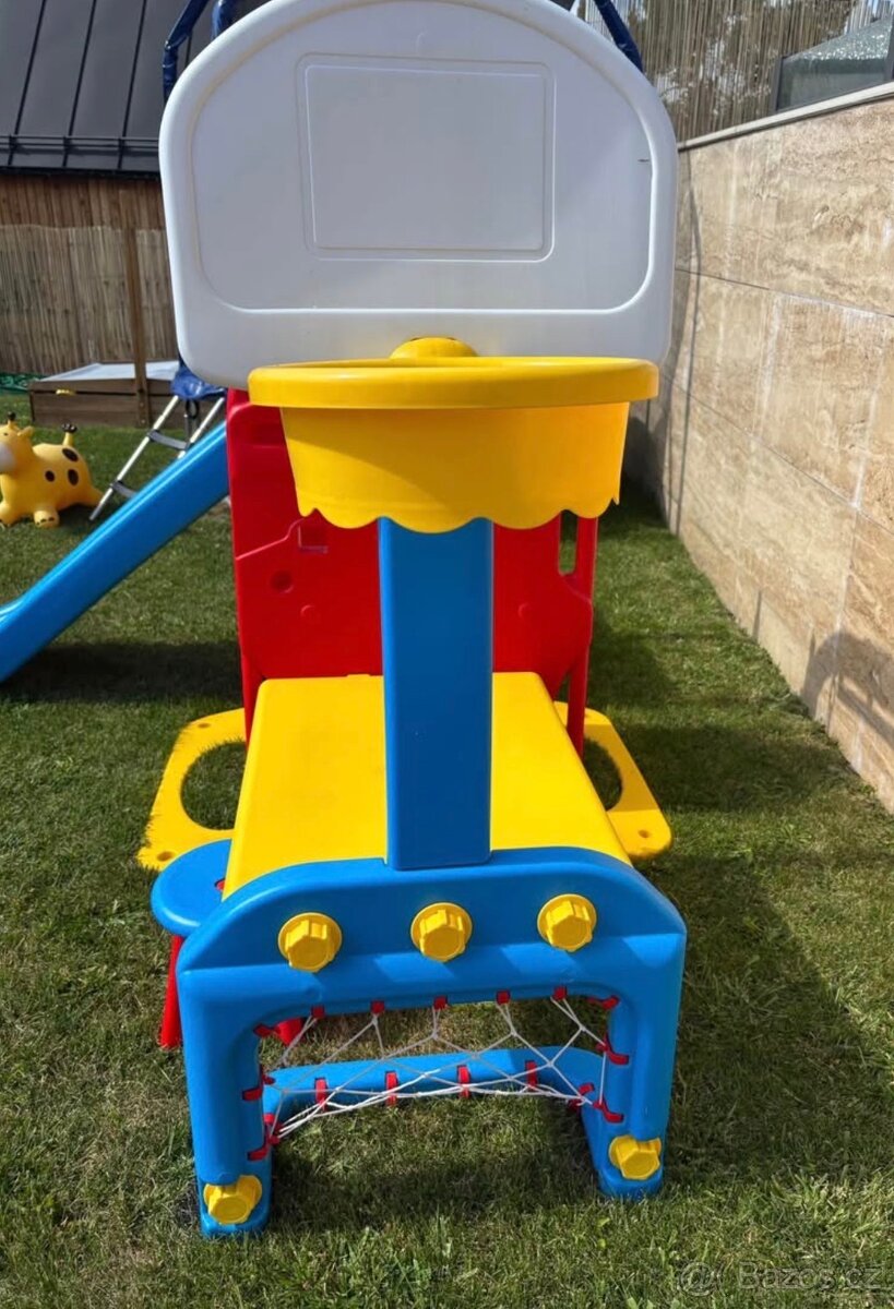 Dětské hřiště - 3