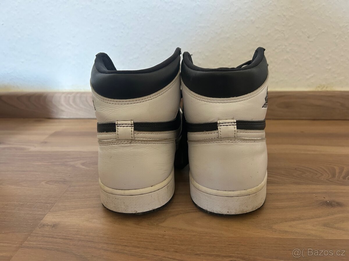 Jordan 1 Retro High - 3