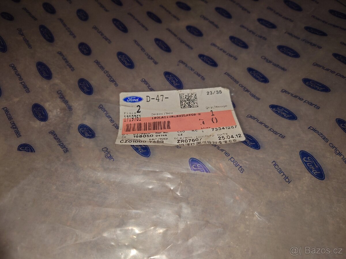 1719761 Ford Kuga - 3