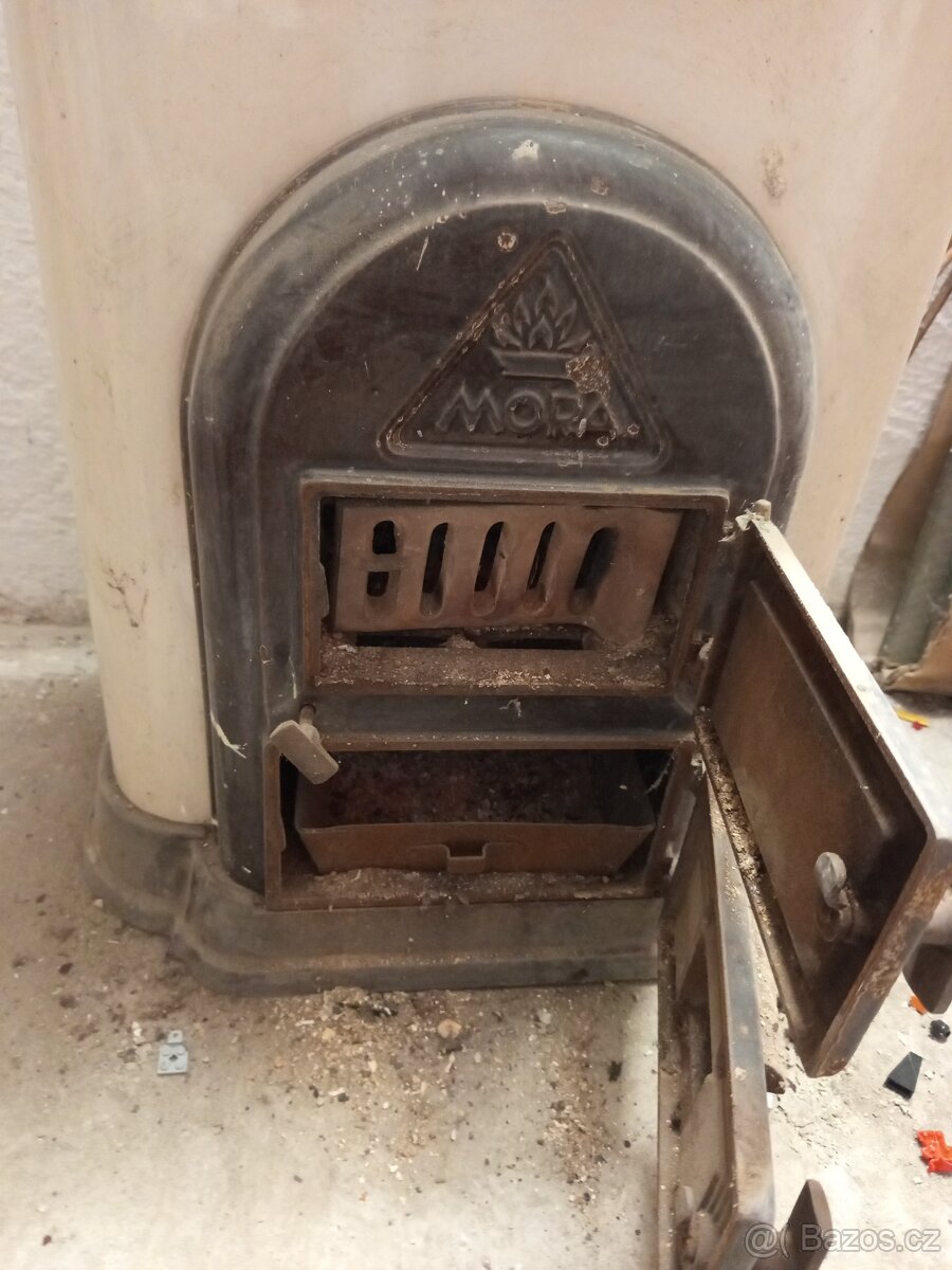 Stará kamna MORA - 3