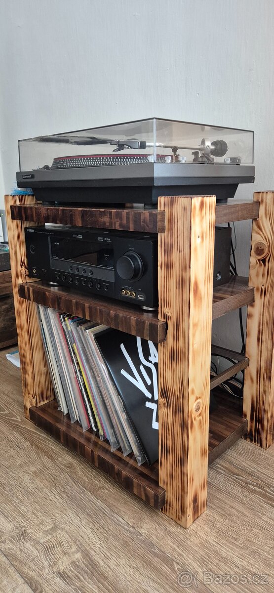 Hifi stolek - 3