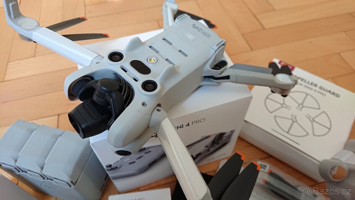 DJI Mini 4 Pro Fly more combo + 4 baterie + příslušenství - 3