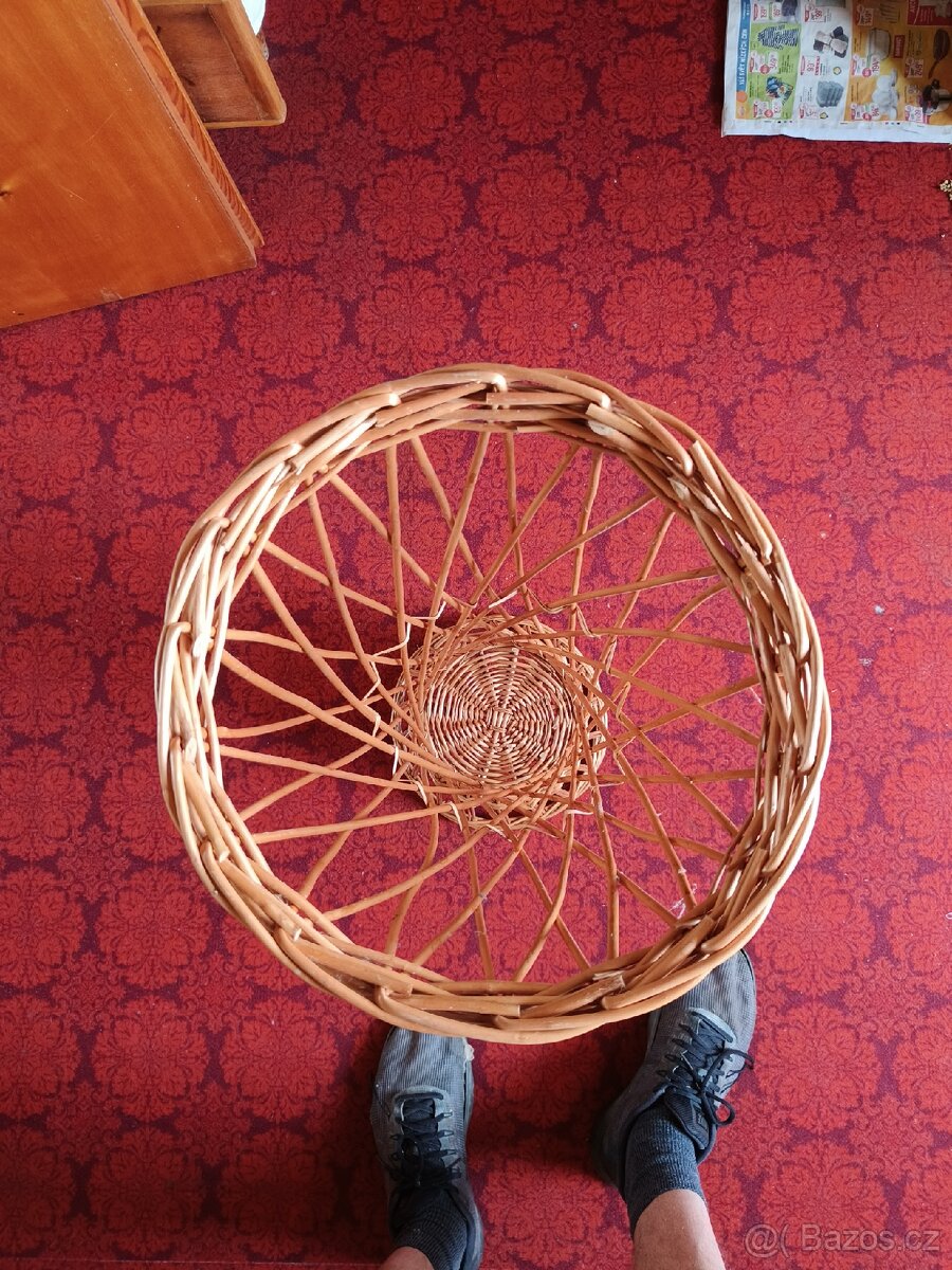 Ratanový stojánek na kytku - 3