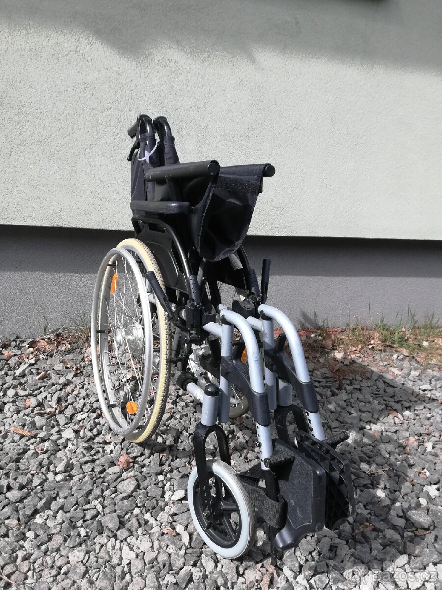 08-Mechanický invalidní vozík - 3