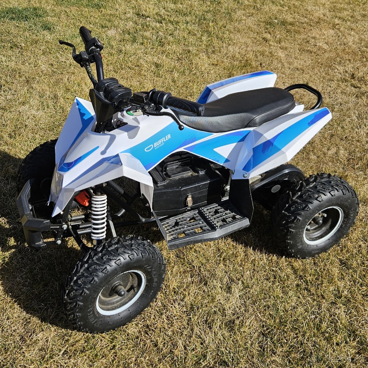 Elektrická čtyřkolka BUFFLER eXW1000Y - 1.majitel