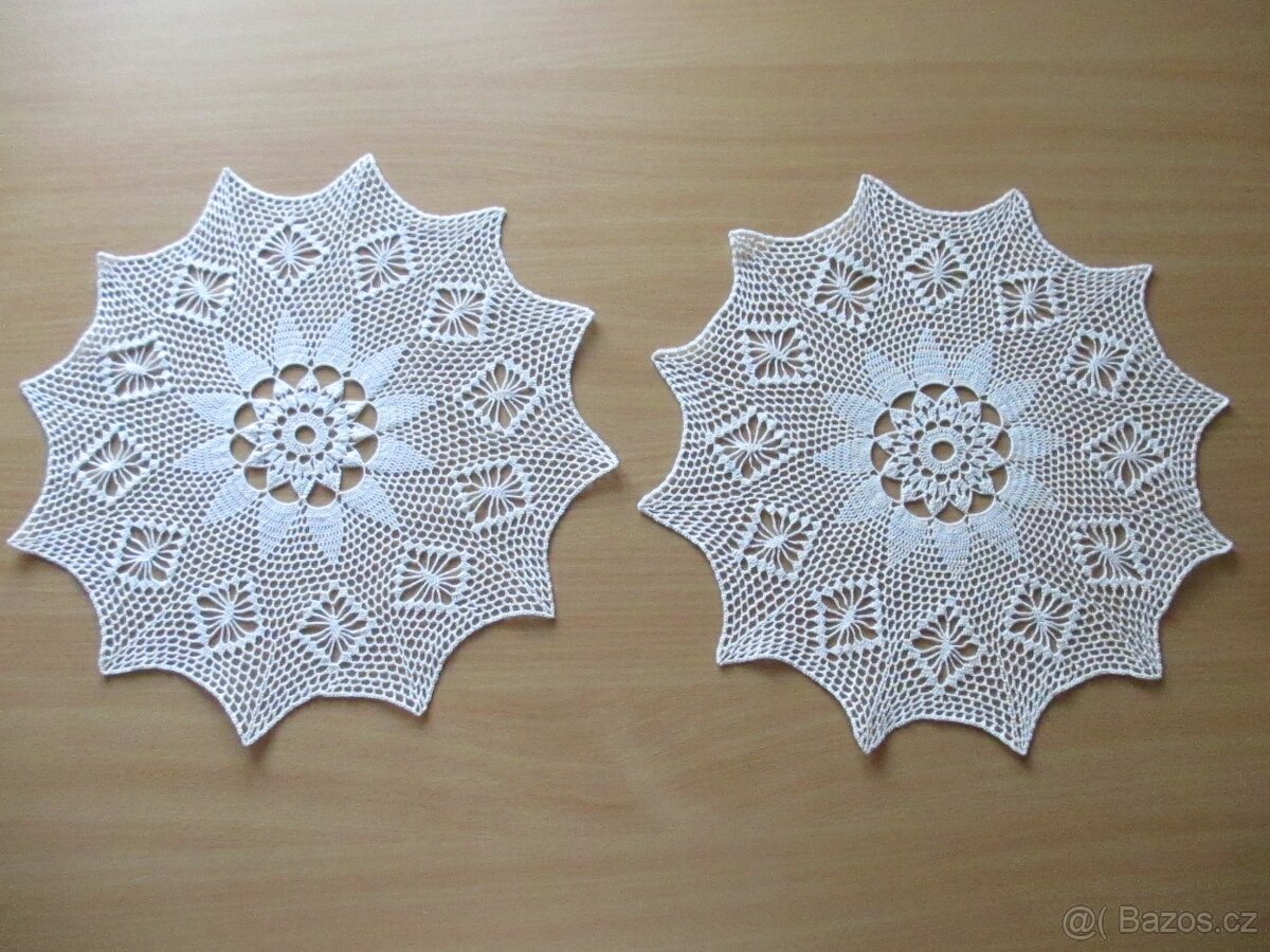 Háčkované krajkové dečky ruční práce - 3