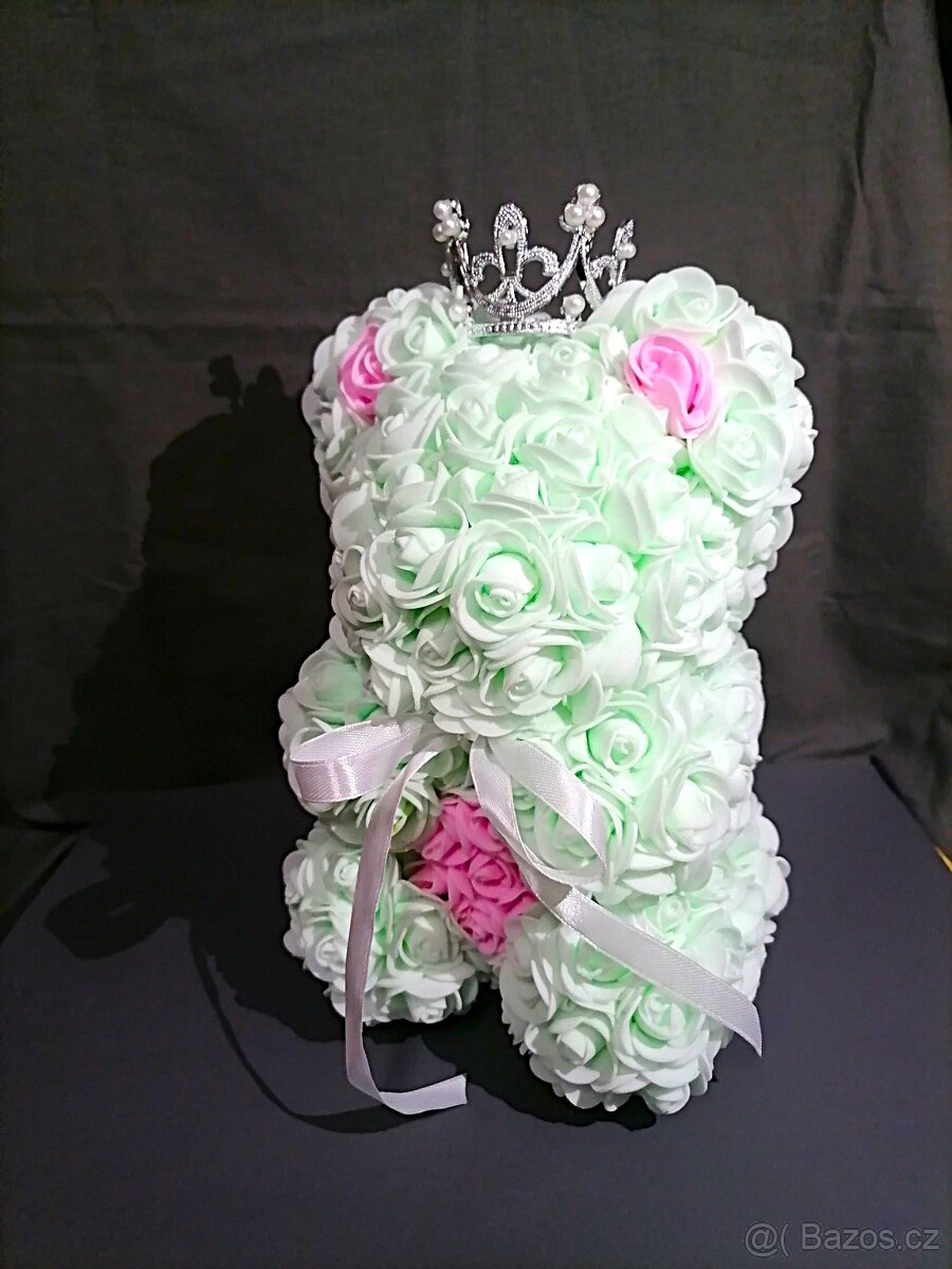 Medvídek z pěnových růží - Mentolový - 3