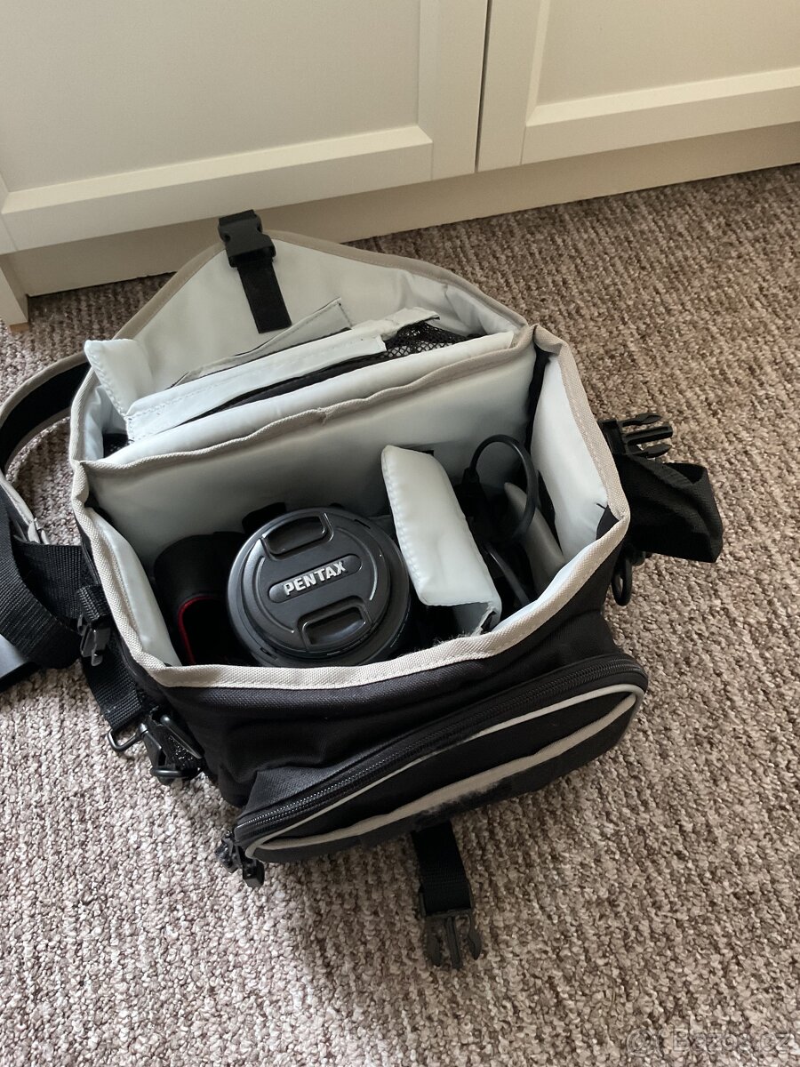 Zrcadlovka Canon 77D + příslušenství - 3