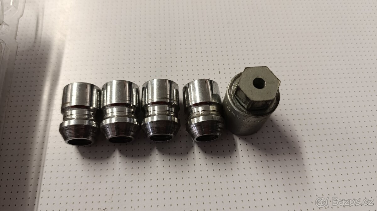 McGard bepečnostní matice kol 24157SU - 3