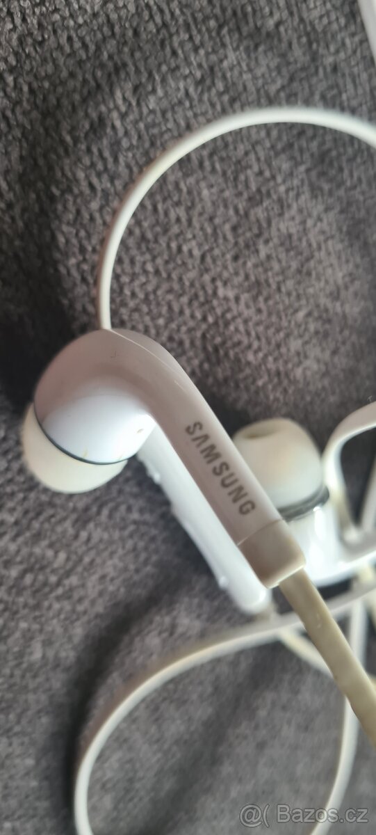 Sluchátka retro Nokia a Samsung - 3