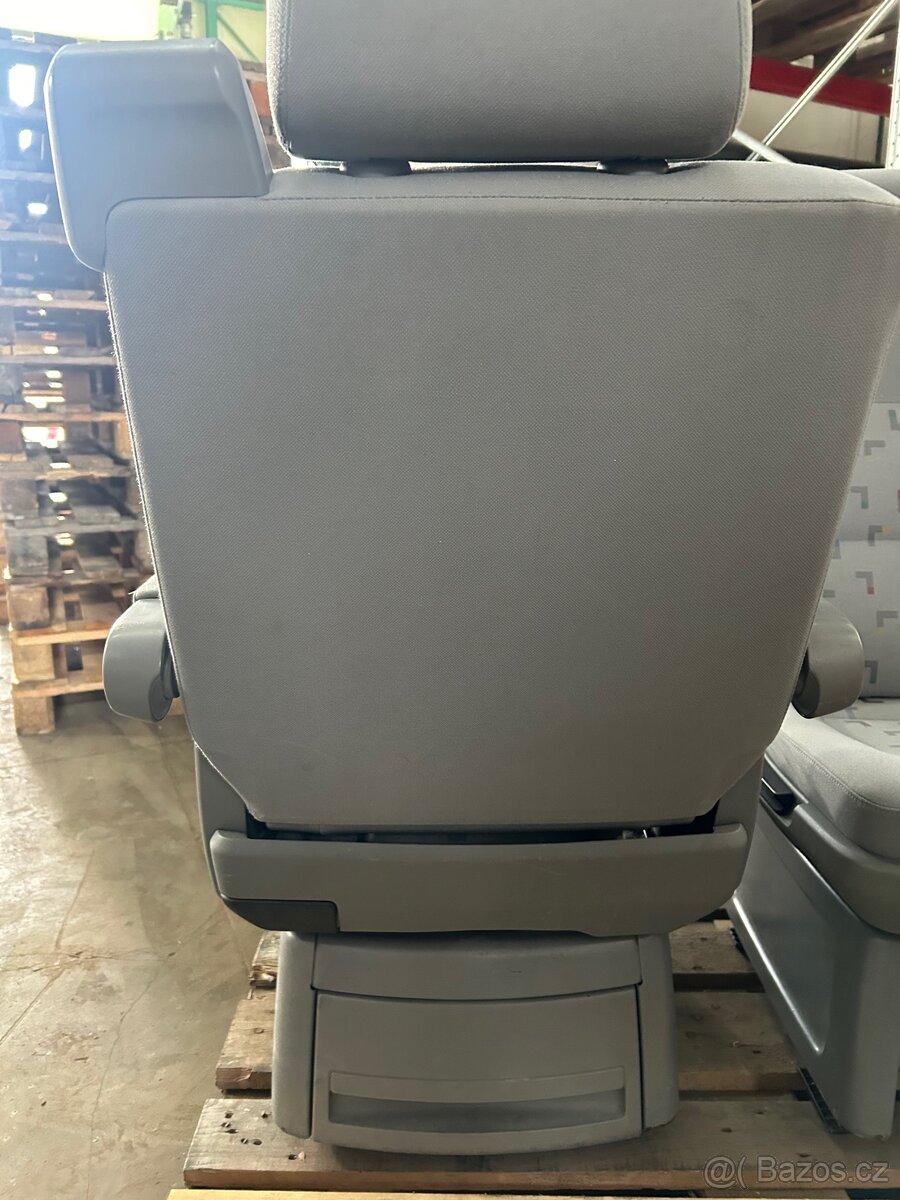 Otočné sedadla VW T5 - 3