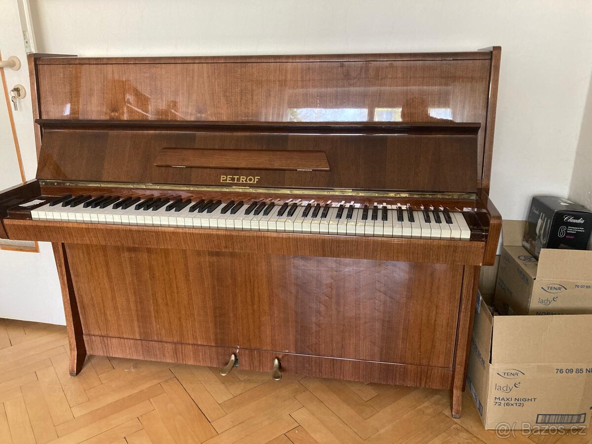 Pianino Petrof - 3