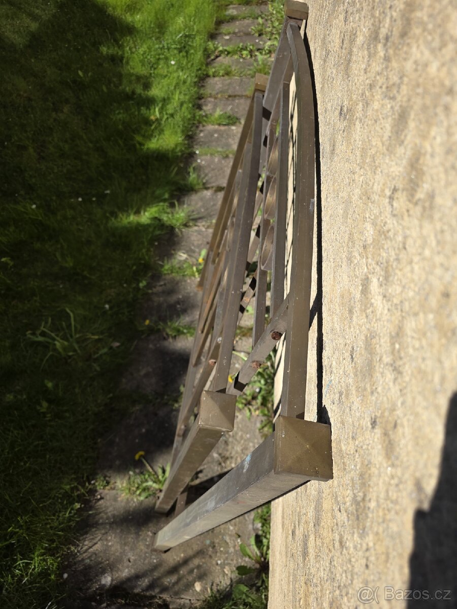 Mosazné rámy postele - 3