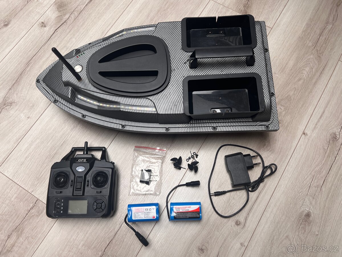 Zavážecí loďka na ryby s GPS (Málo používaná) - 3