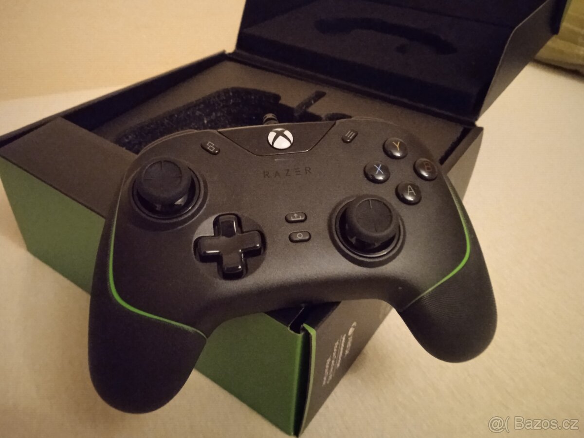 Razer Wolverine V2 - 3