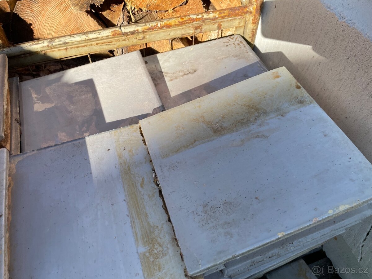 Rozebraná kachlová kamna Hardtmuth (cena za vše) - 3