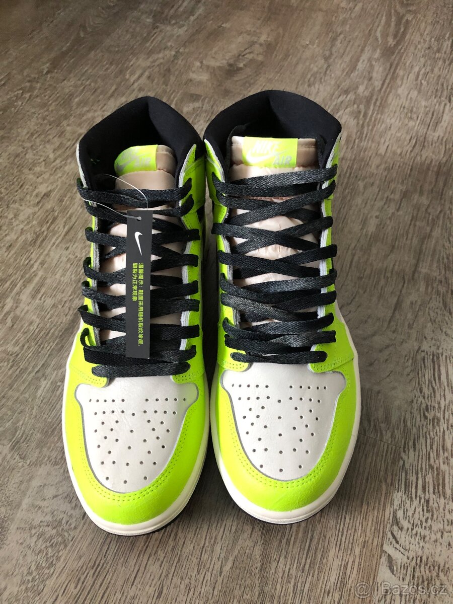 NIKE AIR JORDAN 1 - 3