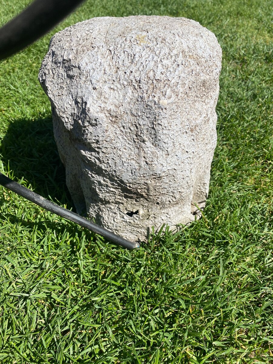 Venkovní zasuvkovy sloupek kamen - 3