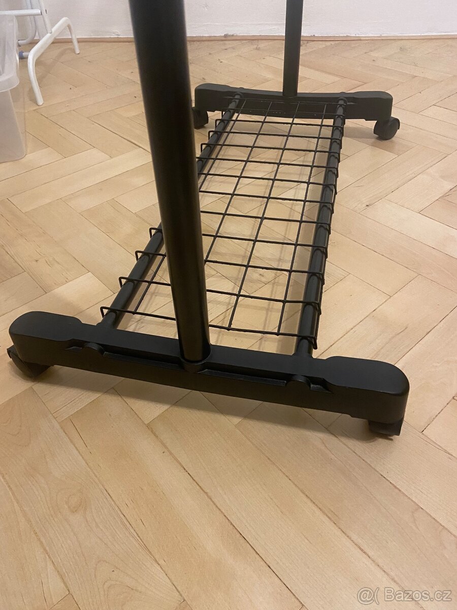 Stojan na oblečení - 3