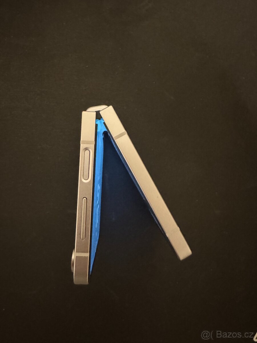 Samsung Galaxy Z Flip6 12GB/256GB - 3