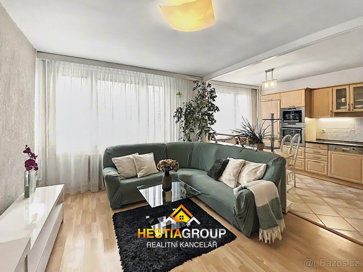 Prodej prostorného bytu s lodžií, 3+1 78 m², Pardubice - Pol - 3