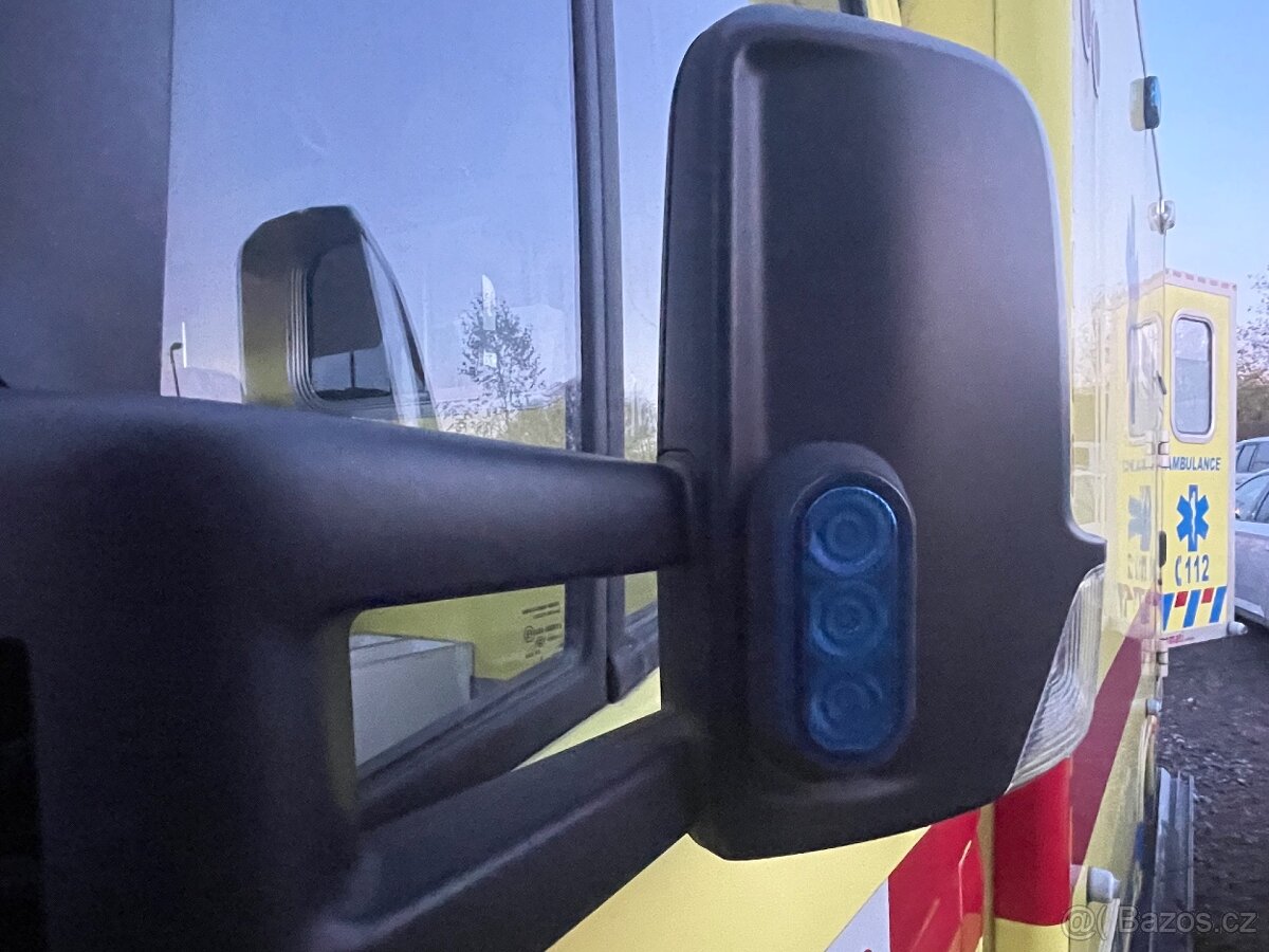 Ambulance sprinter na dily caravan - 3