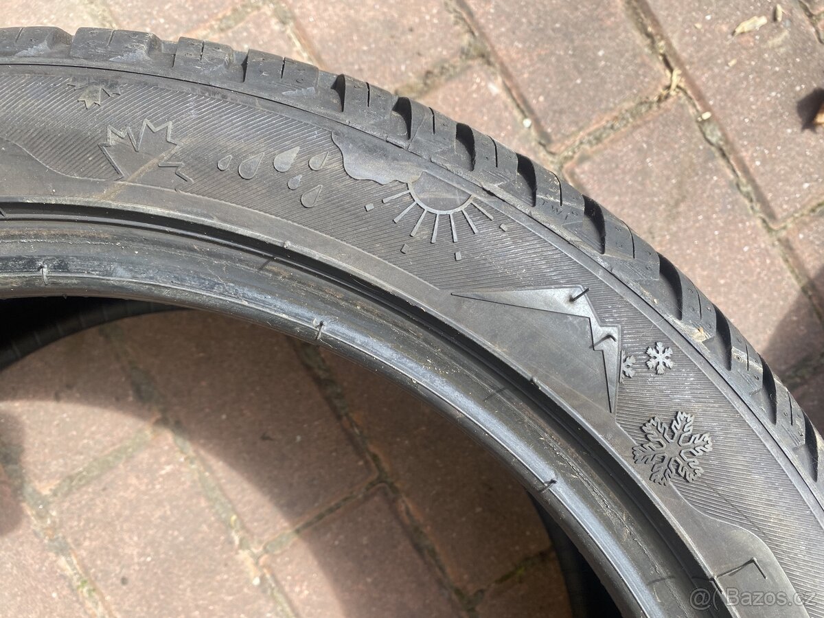 Celoroční pneu 225/45R17 - 3