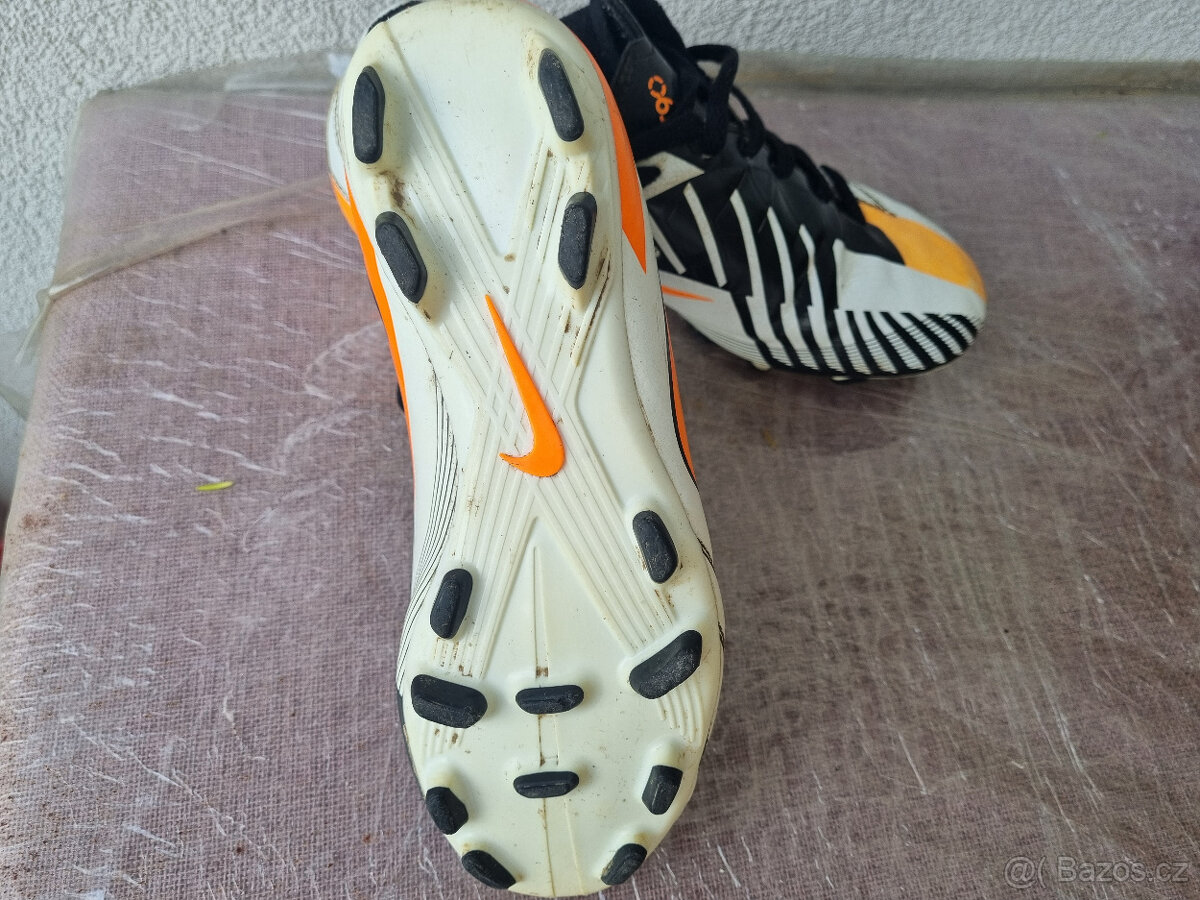 Dětské kopačky NIKE vel .36 - 3