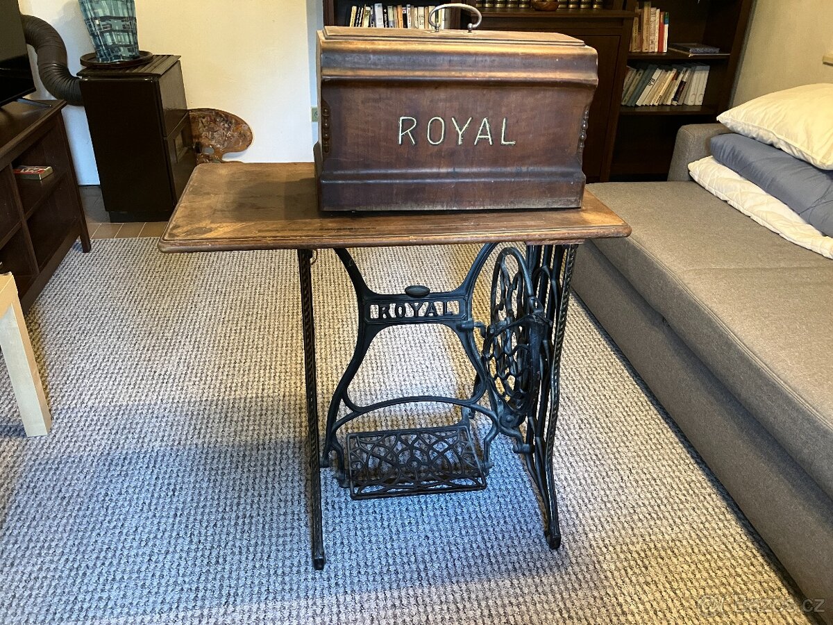 VERITAS ROYAL - starožitný šicí stroj - 3