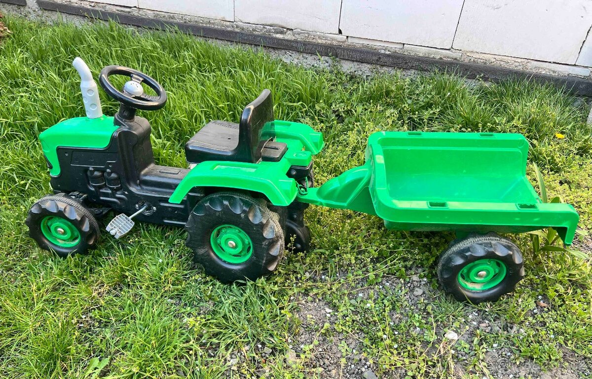 Dětský šlapací traktor - 3
