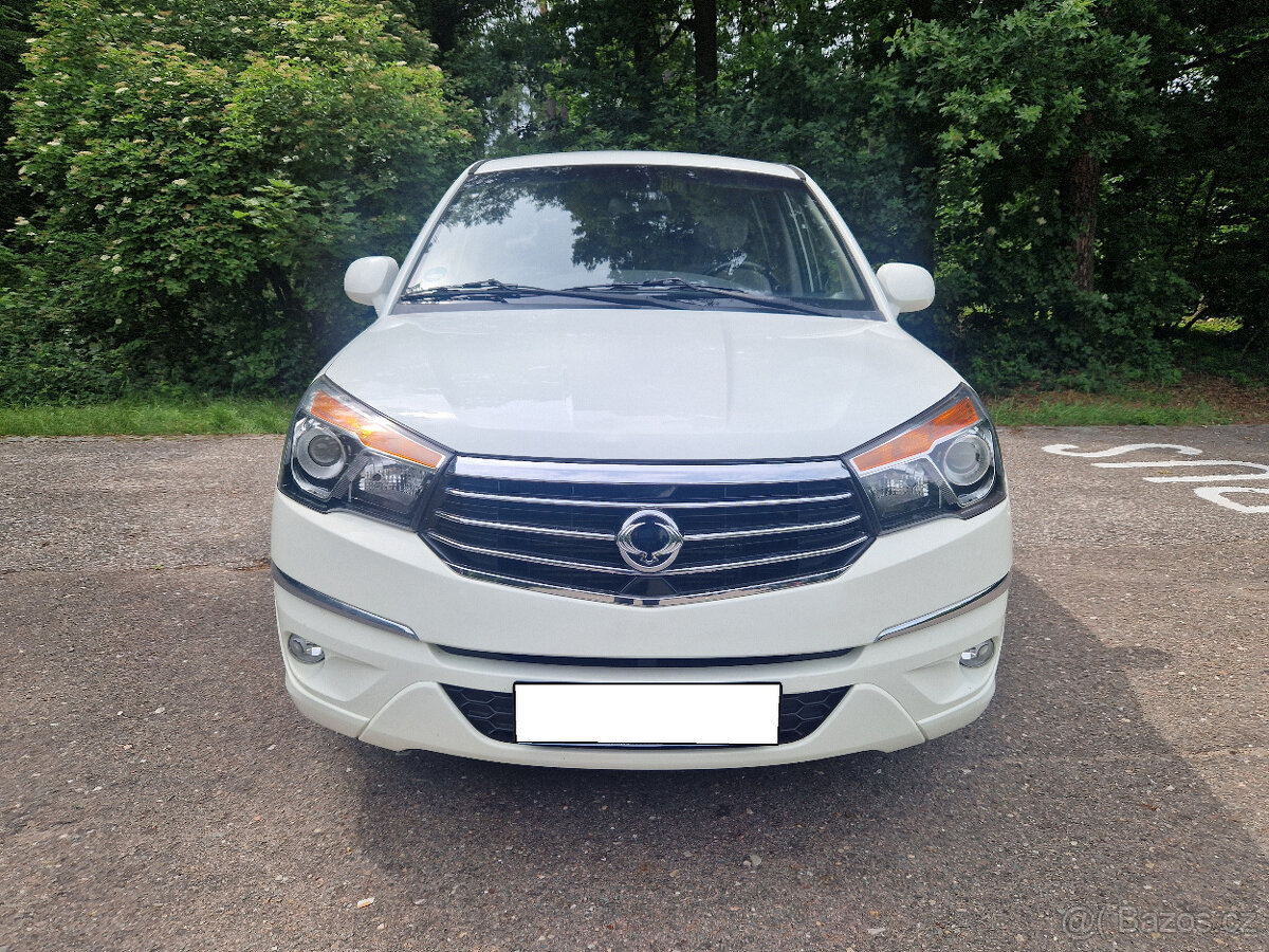 SsangYong Rodius 2.2 XDi - 7.míst 2017 - 3