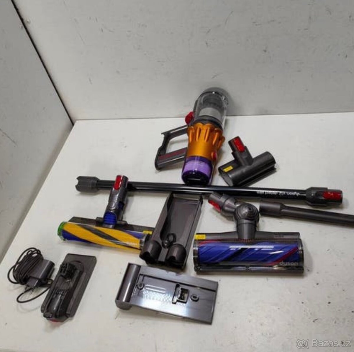 Dyson v12 - 3