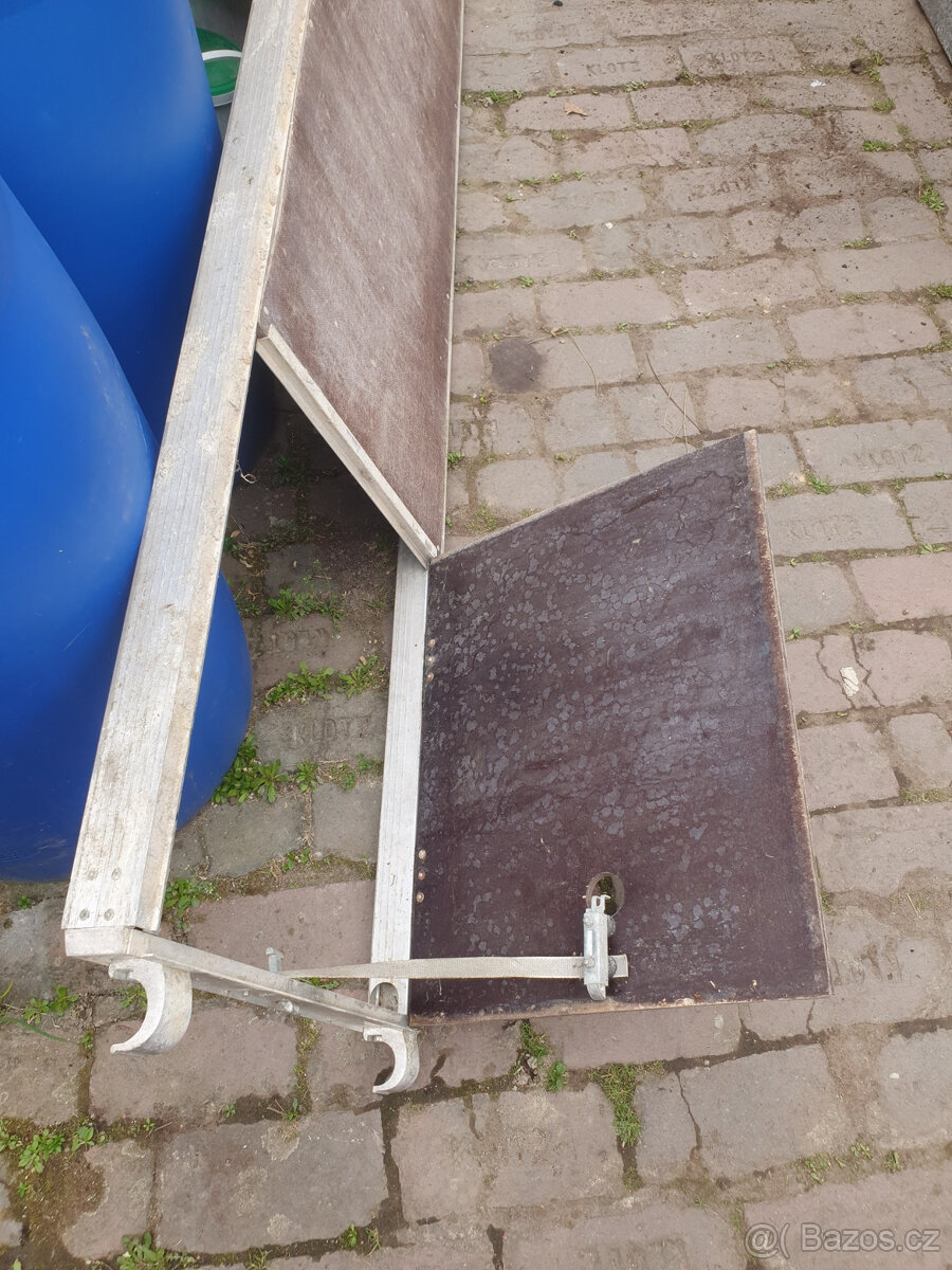 Podlážka na lešení, výlez - 3