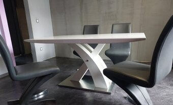 Jídelní sestava stůl + 4 židle - 3