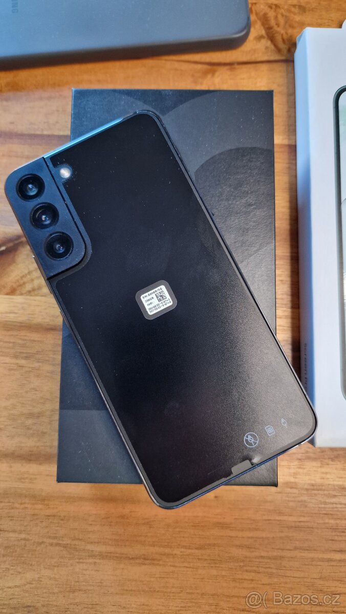 Samsung Galaxy S22+ 256gb černý - 3