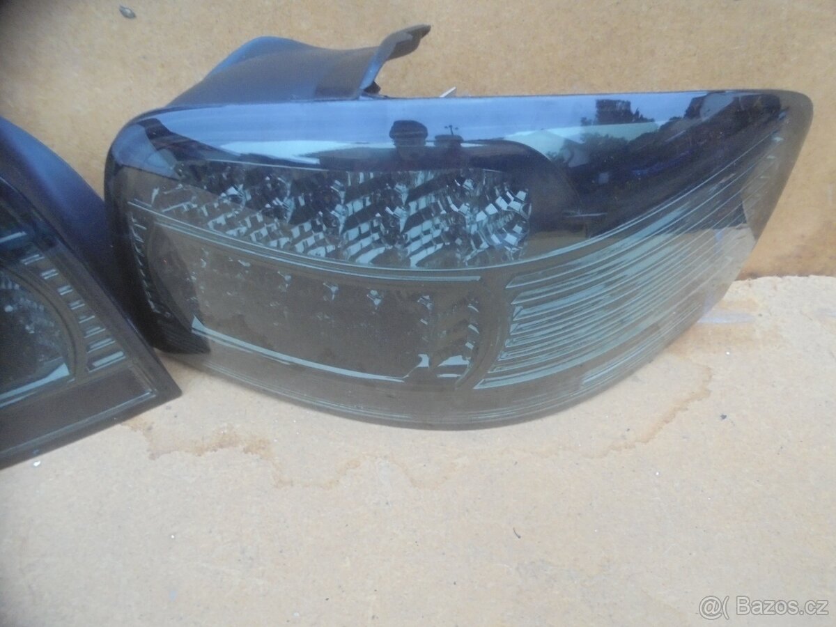 AUDI A3 , 8P 3dveř.- zadní LED DIODOVÁ světla - 3