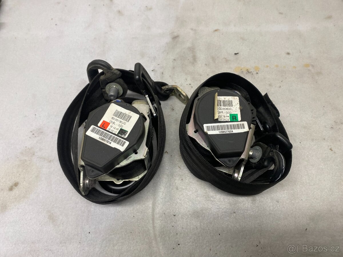 ŠKODA OCTAVIA 2 2004-2013 - PŘEDNÍ PÁSY - 3