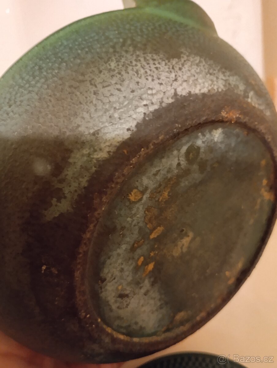 Litinová konvice - 3