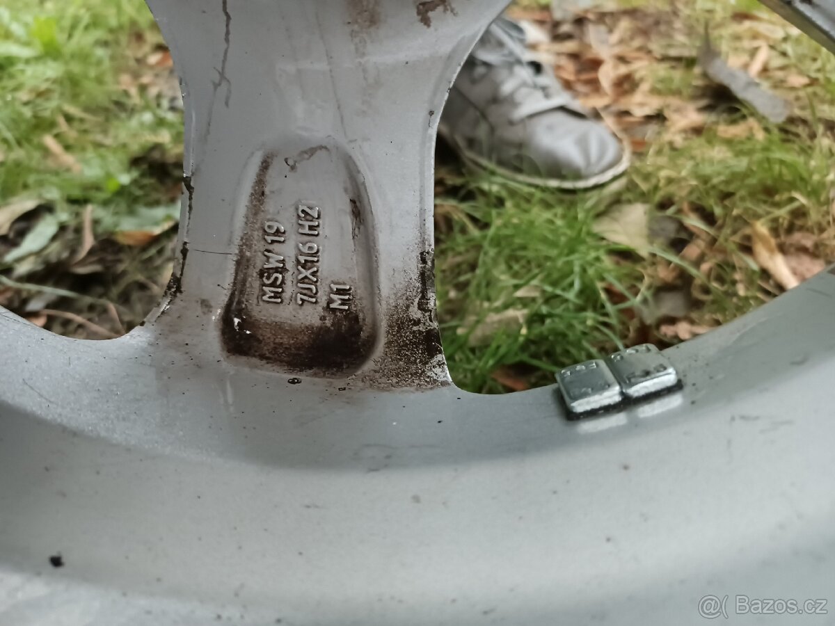 5x114,3 R 16 OZ racing - 3