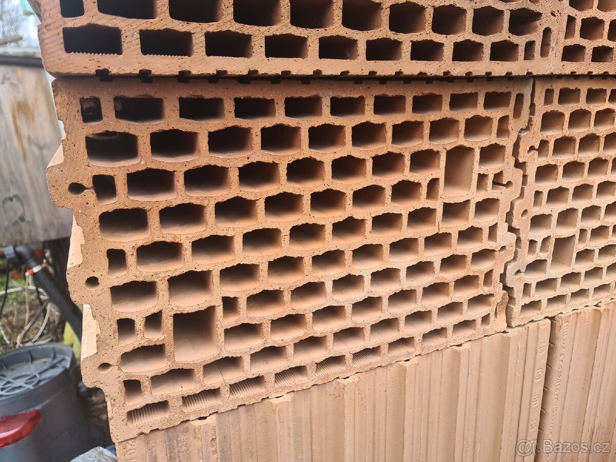 Stavební materiál - 3
