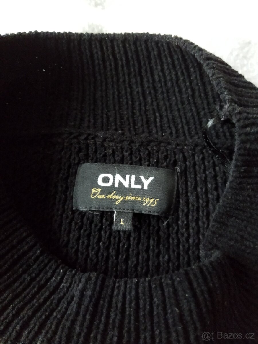 Černý svetr vel. M - 3