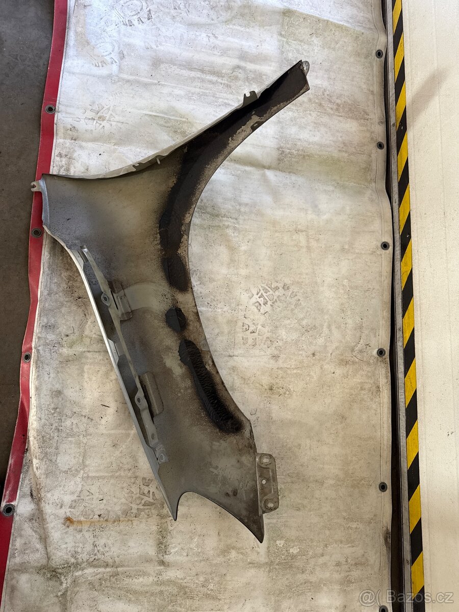 Škoda Yeti přední P blatník ba opravu - 3