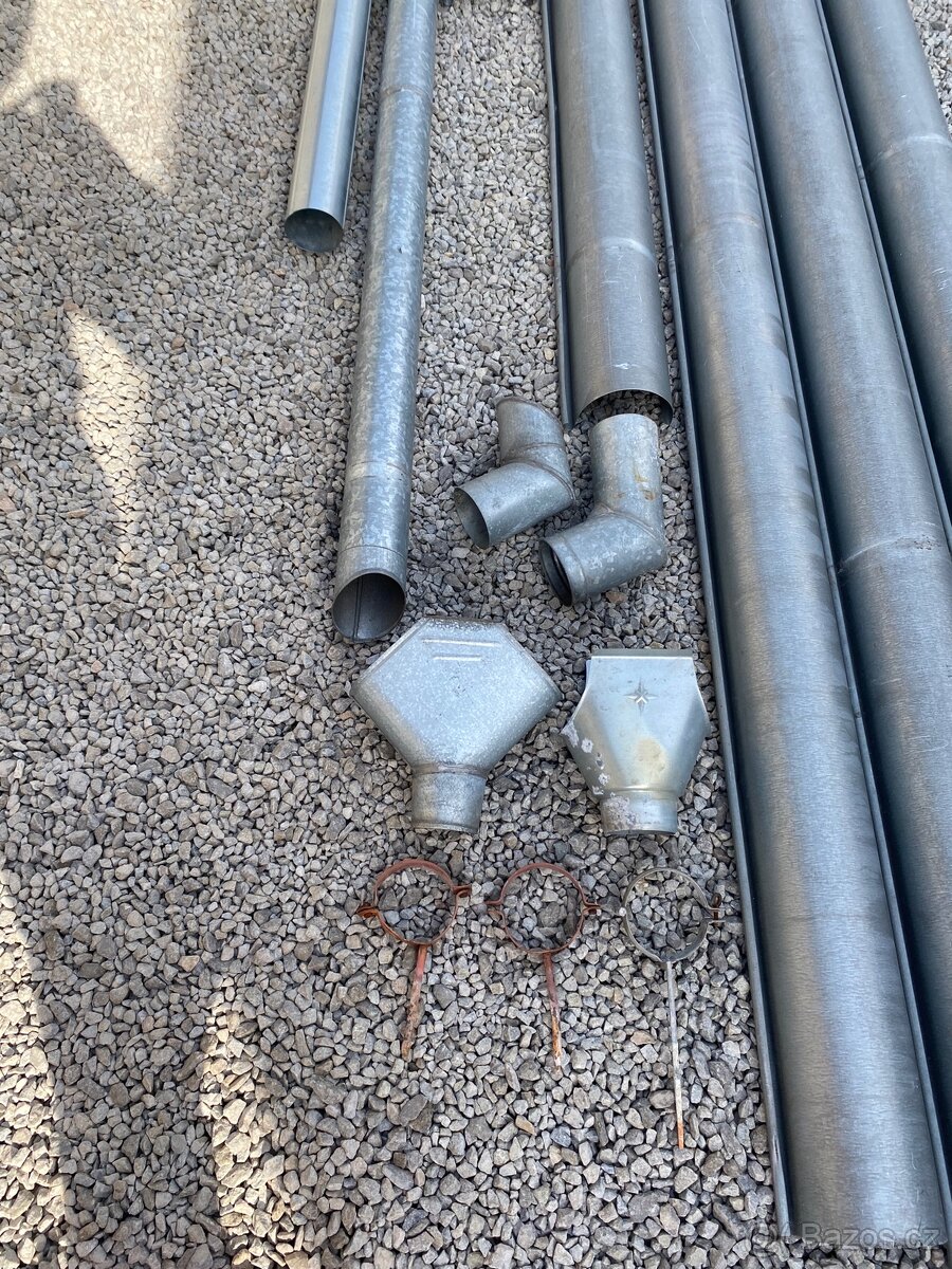 Prodám velmi zachovalé okapy - 3